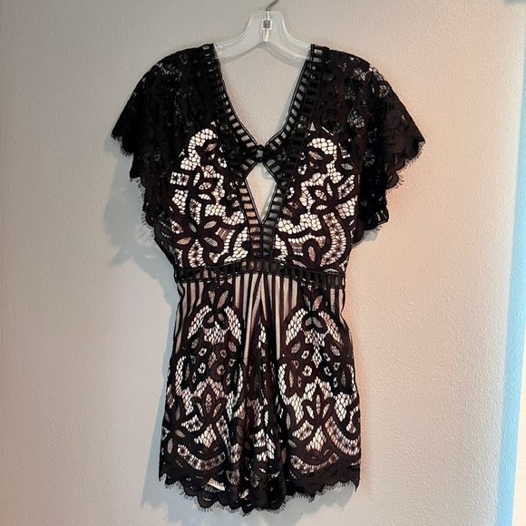 L'ATISTE Cocktail Black Lace Romper Size M - Picture 2 of 12